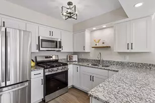 4235 Bridgewood Terrace, Vadnais Heights, MN 55127 - Photo 20
