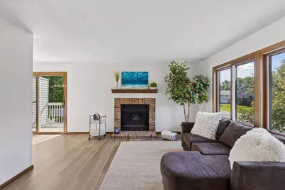 4235 Bridgewood Terrace, Vadnais Heights, MN 55127 - Photo 8