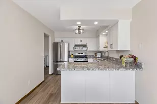 4235 Bridgewood Terrace, Vadnais Heights, MN 55127 - Photo 18