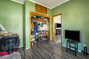 319 E 10th St, Blue Earth, MN 56013 - Photo 10