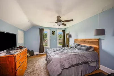 319 E 10th Street, Blue Earth, MN 56013 - Photo 12