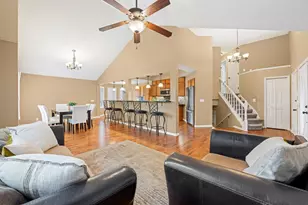 2535 Sylvan St, Little Canada, MN 55117 - Photo 4