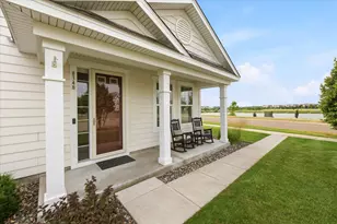 8348 Jonquil Ln N, Maple Grove, MN 55369 - Photo 2
