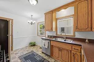 3426 Zenith Ave N, Robbinsdale, MN 55422 - Photo 10
