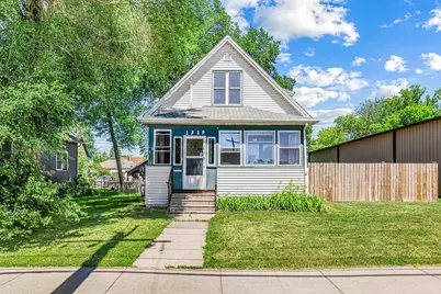 1329 1st Avenue N, Fargo, ND 58102 - Photo 1