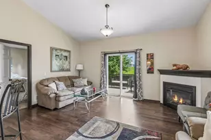 2588 Vierling Dr E, Shakopee, MN 55379 - Photo 10