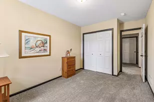 2588 Vierling Dr E, Shakopee, MN 55379 - Photo 22