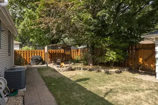 4718 Yates Ave N, Crystal, MN 55429 - Photo 24