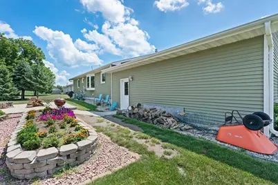 219 5th Street SE, Madelia, MN 56062 - Photo 38