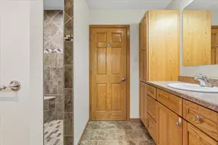 219 5th St SE, Madelia, MN 56062 - Photo 22
