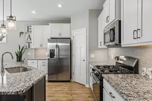 4305 Cottagewood Ct, Excelsior, MN 55331 - Photo 22