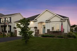 4305 Cottagewood Ct, Excelsior, MN 55331 - Photo 2