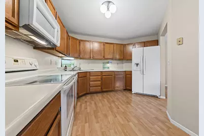 1560 Wheelock Lane #203, Saint Paul, MN 55117 - Photo 10