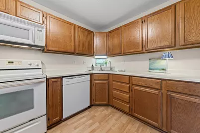 1560 Wheelock Lane #203, Saint Paul, MN 55117 - Photo 14