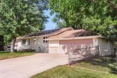 558 113th Lane NW, Coon Rapids, MN 55448 - Photo 4
