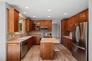 1893 Clover Meadow Dr, Chaska, MN 55318 - Photo 8