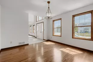 9270 Cornell Rd, Woodbury, MN 55125 - Photo 18