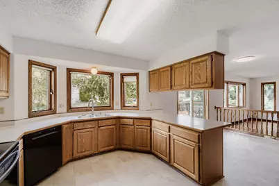 9270 Cornell Road, Woodbury, MN 55125 - Photo 12