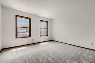 9270 Cornell Rd, Woodbury, MN 55125 - Photo 18