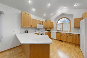 2255 Mineral Springs Pkwy, Owatonna, MN 55060 - Photo 12