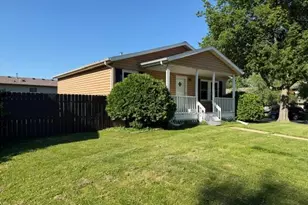 1855 S Village Dr SE, Rochester, MN 55904 - Photo 2