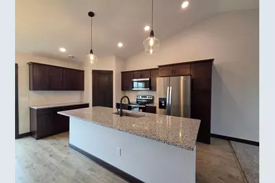1110 Cullen Street, Saint Peter, MN 56082 - Photo 4