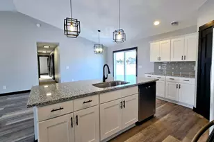 1110 Cullen St, Saint Peter, MN 56082 - Photo 12