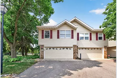 4238 Boulder Ridge Point, Eagan, MN 55122 - Photo 2