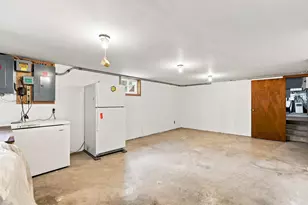 21126 210th St, Hutchinson, MN 55350 - Photo 26