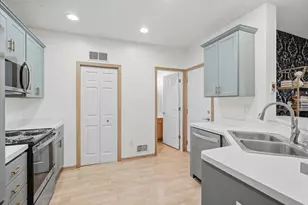 5104 Oriole Dr, Farmington, MN 55024 - Photo 8