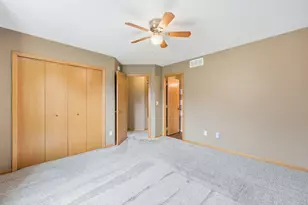 920 S Cedar St, Belle Plaine, MN 56011 - Photo 16