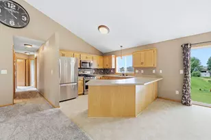 920 S Cedar St, Belle Plaine, MN 56011 - Photo 8