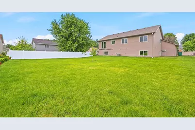 920 S Cedar Street, Belle Plaine, MN 56011 - Photo 38
