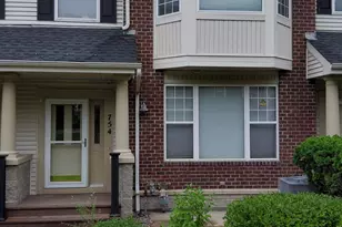 754 Wisconsin Ave N, Golden Valley, MN 55427 - Photo 2