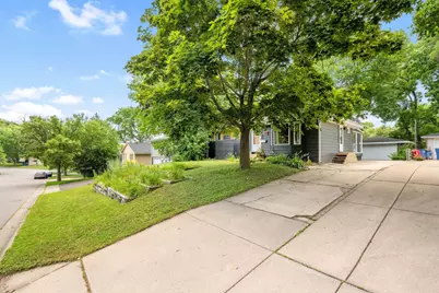 3145 Grimes Avenue N, Robbinsdale, MN 55422 - Photo 32