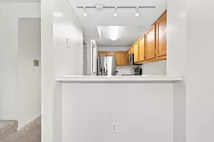 7440 Edinborough Way, Edina, MN 55435 - Photo 8