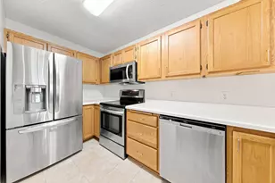 7440 Edinborough Way, Edina, MN 55435 - Photo 4