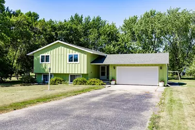 1108 62nd Avenue N, Moorhead, MN 56560 - Photo 1