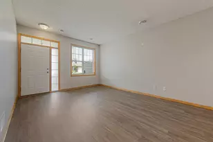 1556 Independence Dr, Northfield, MN 55057 - Photo 8