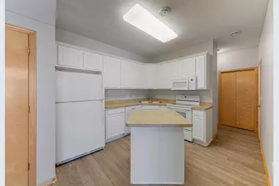 1556 Independence Drive #202, Northfield, MN 55057 - Photo 12