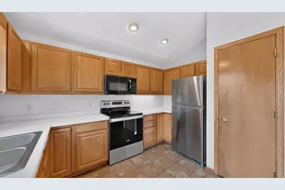 3704 Strathmore Lane SE, Rochester, MN 55904 - Photo 16