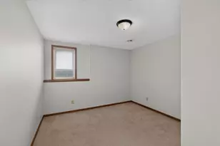 3704 Strathmore Ln SE, Rochester, MN 55904 - Photo 32