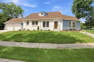 4920 Sunnyside Rd, Edina, MN 55424 - Photo 2