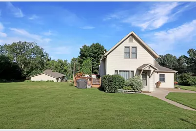 729 8th Street NE, Little Falls, MN 56345 - Photo 2
