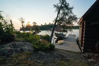 1922 Vellieux Island, International Falls, MN 56649 - Photo 8