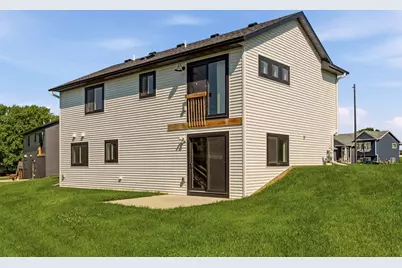 413 10th Street W, Mantorville, MN 55955 - Photo 2