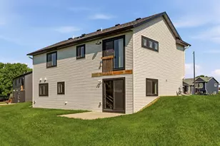 413 10th St W, Mantorville, MN 55955 - Photo 2