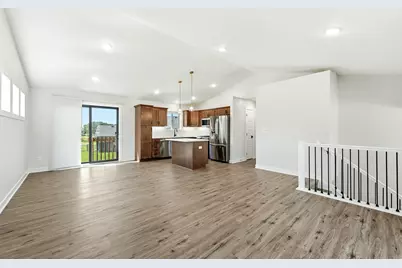 413 10th Street W, Mantorville, MN 55955 - Photo 8