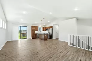 413 10th St W, Mantorville, MN 55955 - Photo 8