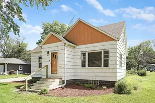 307 Lyndale Ave N, New Prague, MN 56071 - Photo 4